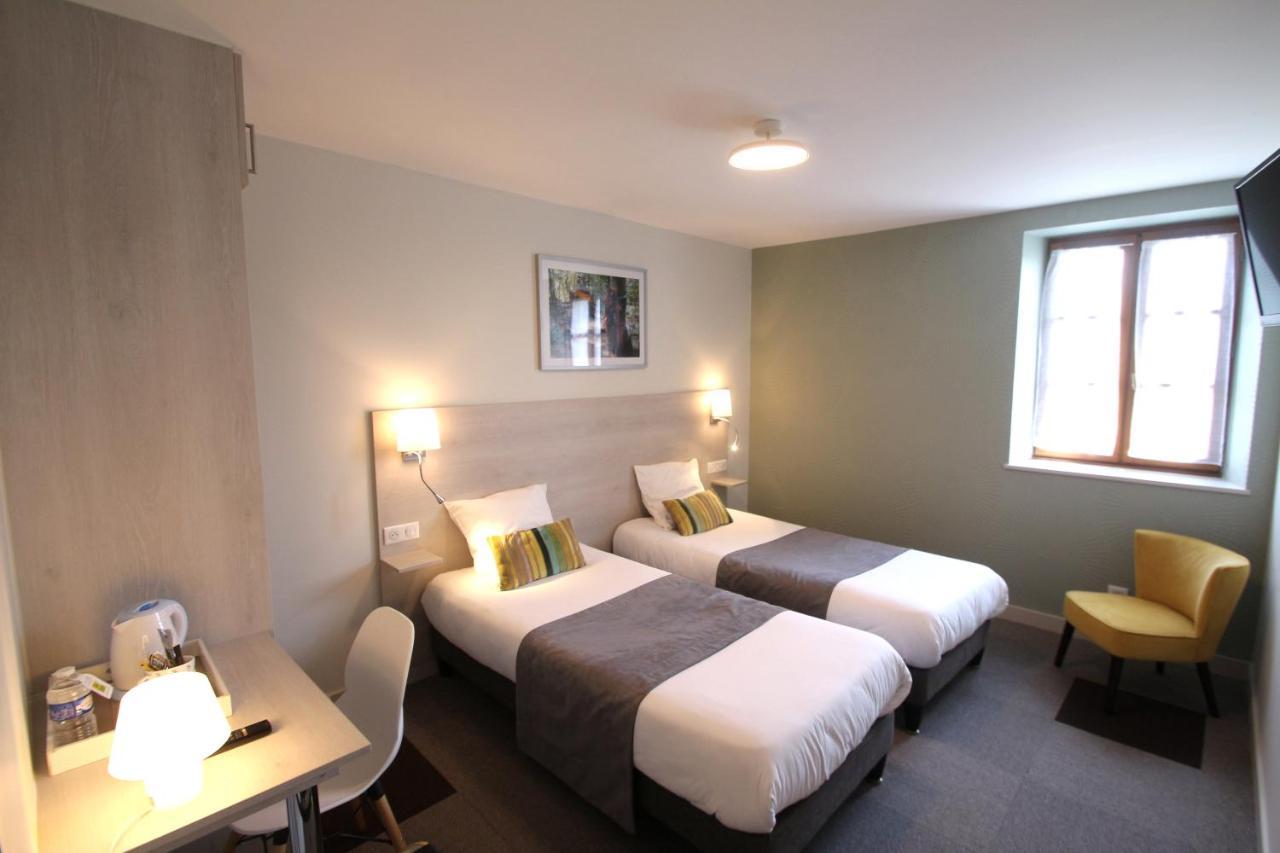 Logis Hotel Archambeau Thonac ภายนอก รูปภาพ