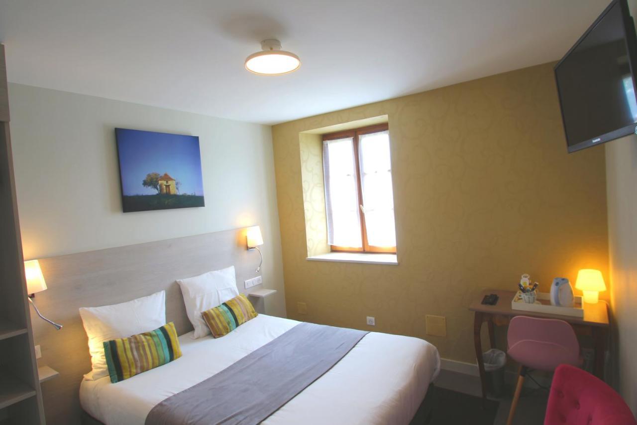 Logis Hotel Archambeau Thonac ภายนอก รูปภาพ