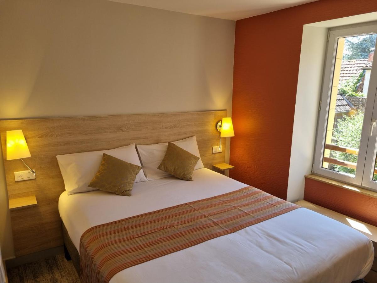 Logis Hotel Archambeau Thonac ภายนอก รูปภาพ