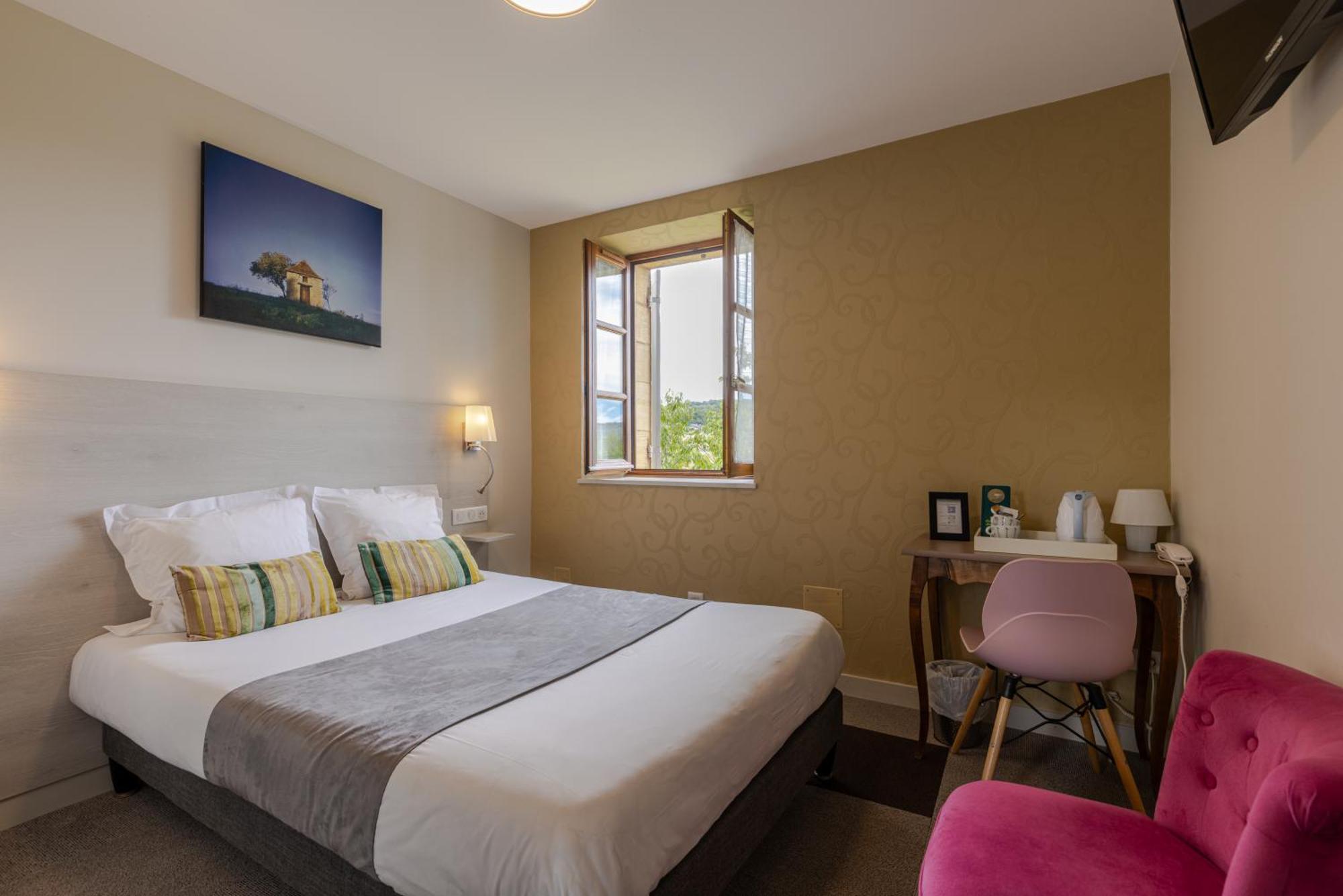 Logis Hotel Archambeau Thonac ภายนอก รูปภาพ